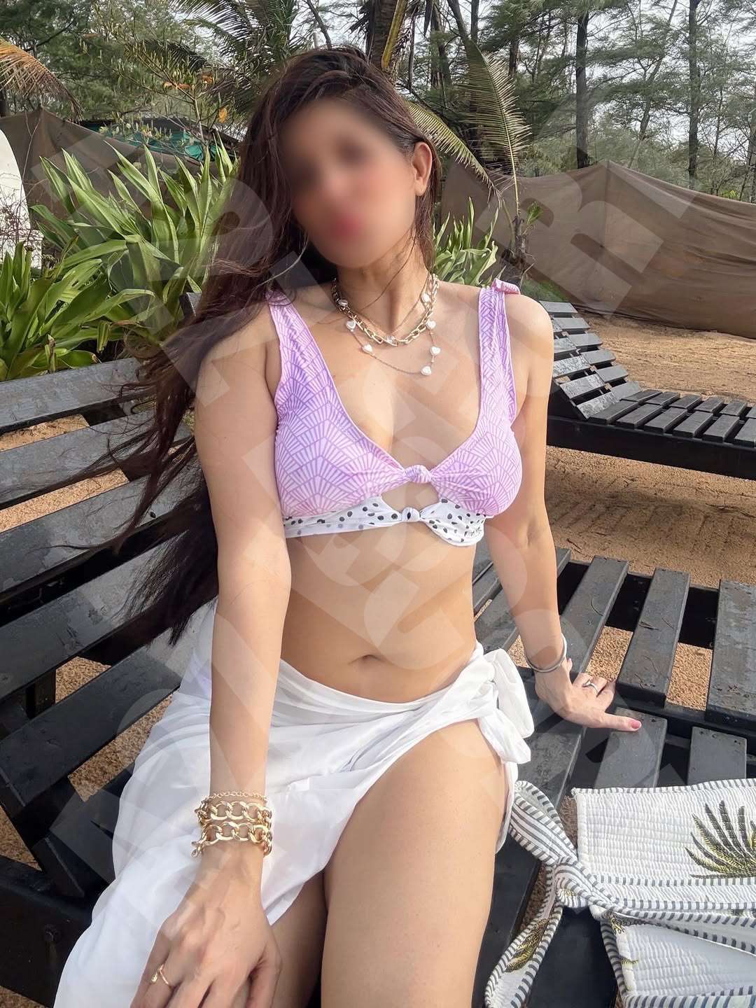 call girls in Poanta Sahib with stunning companions, playful brunette Call Girl in Poanta Sahib enjoying the outdoors